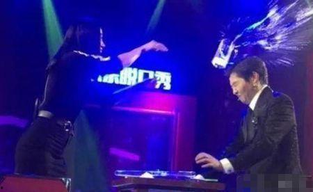 主持人爆料内马尔视频,主持人爆料背后的真相