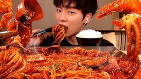 海鲜鱿鱼爆料视频播放,揭秘海洋美食背后的秘密 第3张 海鲜鱿鱼爆料视频播放,揭秘海洋美食背后的秘密 第3张