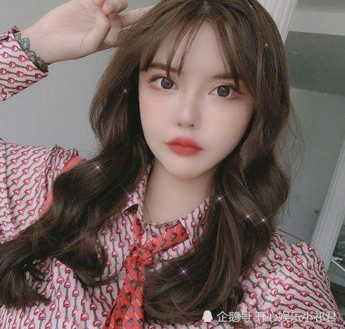 韩安冉吃瓜网红是谁,揭秘韩安冉吃瓜背后的网红风云  第2张