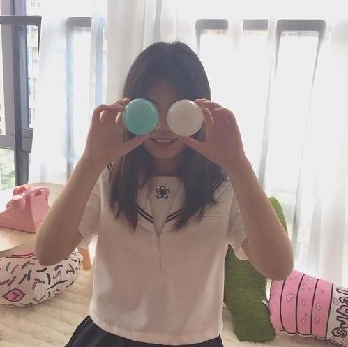 吃瓜网红拍照姿势图,解锁潮流拍照新姿势 第3张 吃瓜网红拍照姿势图,解锁潮流拍照新姿势 第3张