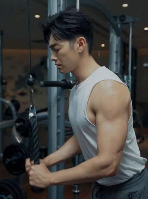 辰亦儒视频爆料,娱乐圈背后的惊人真相 第2张 辰亦儒视频爆料,娱乐圈背后的惊人真相 第2张