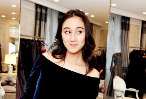 港媒爆料何超欣视频大全,揭秘豪门生活细节