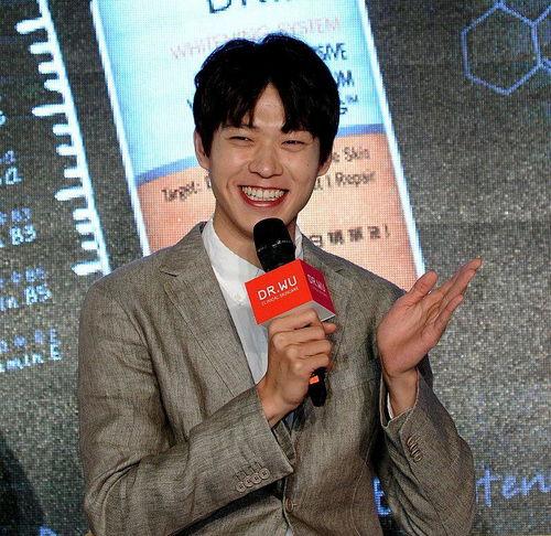 一线吃瓜娱乐圈简介,娱乐圈幕后风云揭秘 第2张 一线吃瓜娱乐圈简介,娱乐圈幕后风云揭秘 第2张